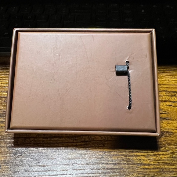 Mark Fred Men’s Bifold Wallet in Brown Leather - Picture 5 of 5